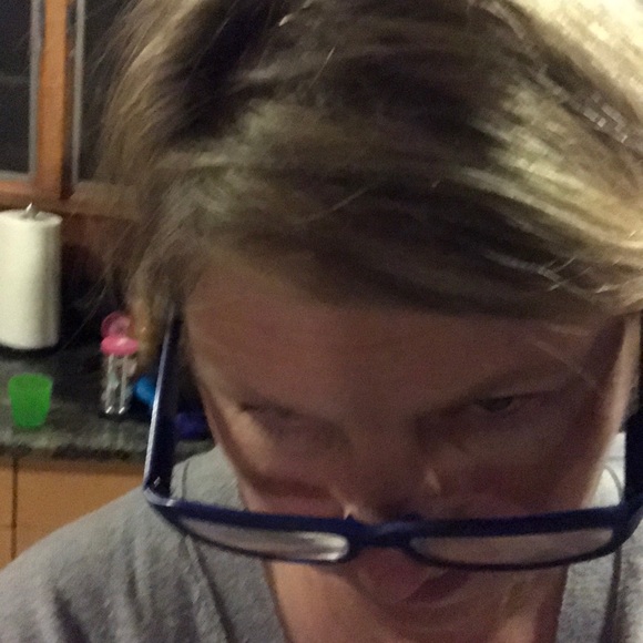 Meet your Posher, Bridget - Picture 1 of 1